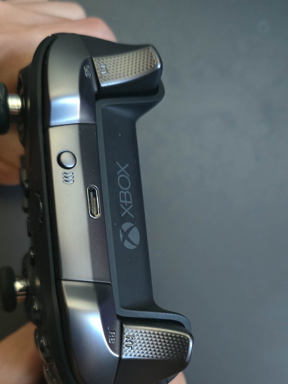 Xbox Elite 2 Controller - Picture 4 of 5